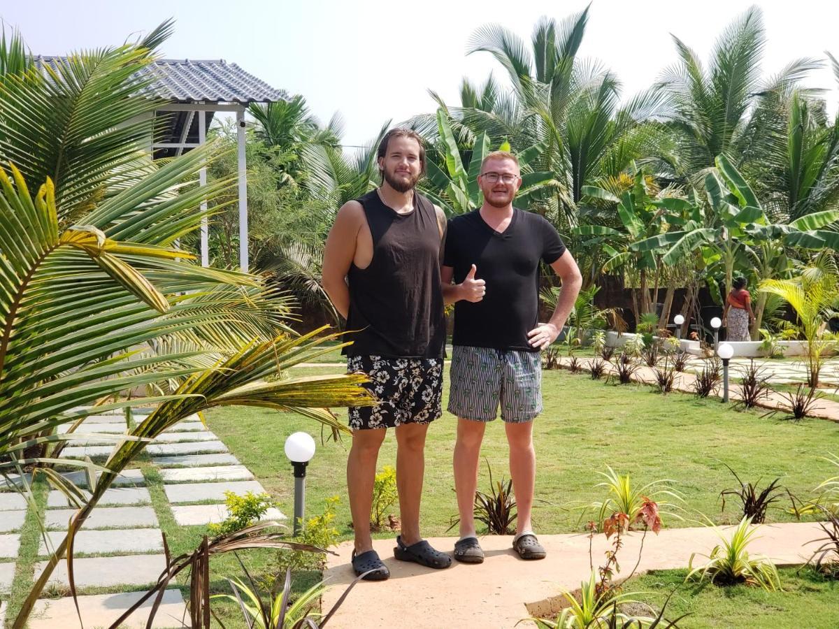 White Truffle Resort, Arambol Buitenkant foto