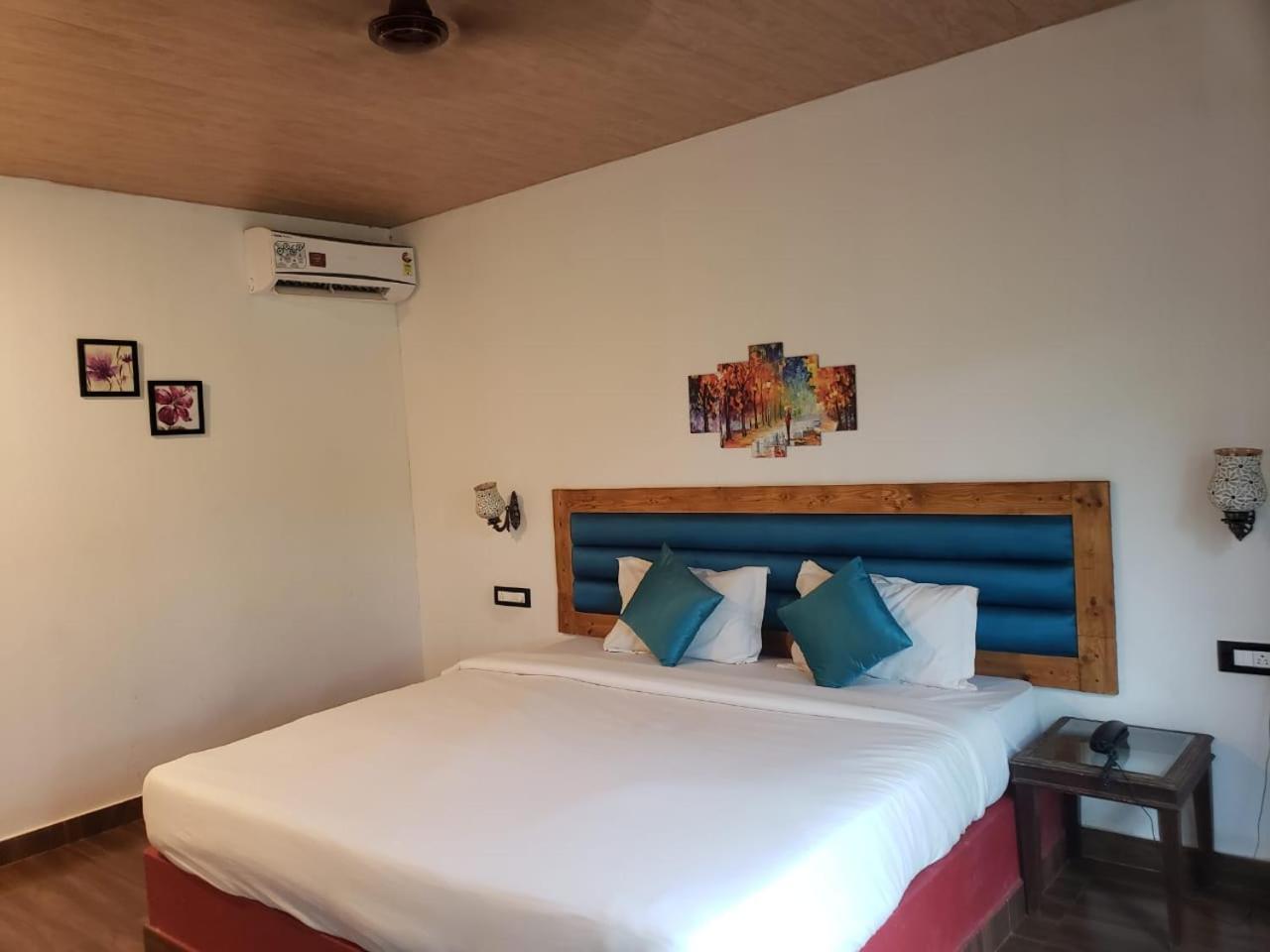 White Truffle Resort, Arambol Buitenkant foto